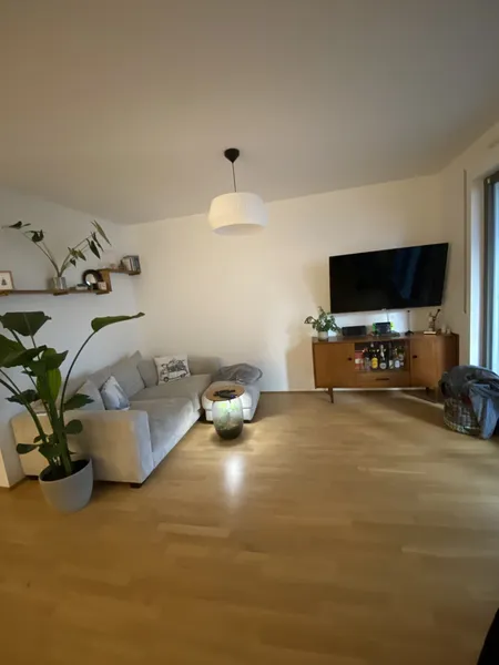Geschmackvolle 3-Zimmer-Wohnung mit Balkon — photo 1